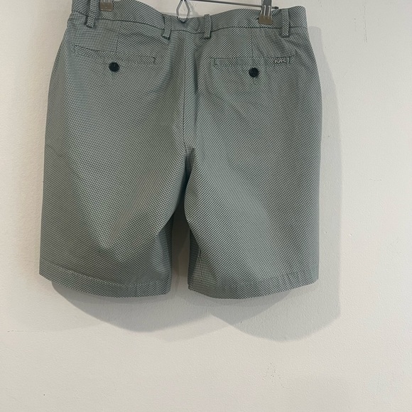 MICHAEL KORS SHORTS FOR MEN SIZE 30. COLOR MIX GREEN WITH GRAY - Picture 3 of 10